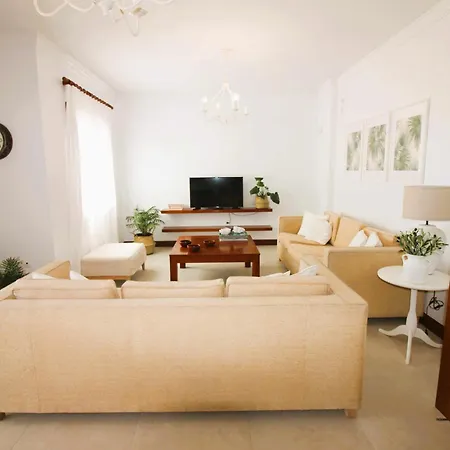 Casa Bahia De Naos Con Vistas Al Mar! * Arrecife